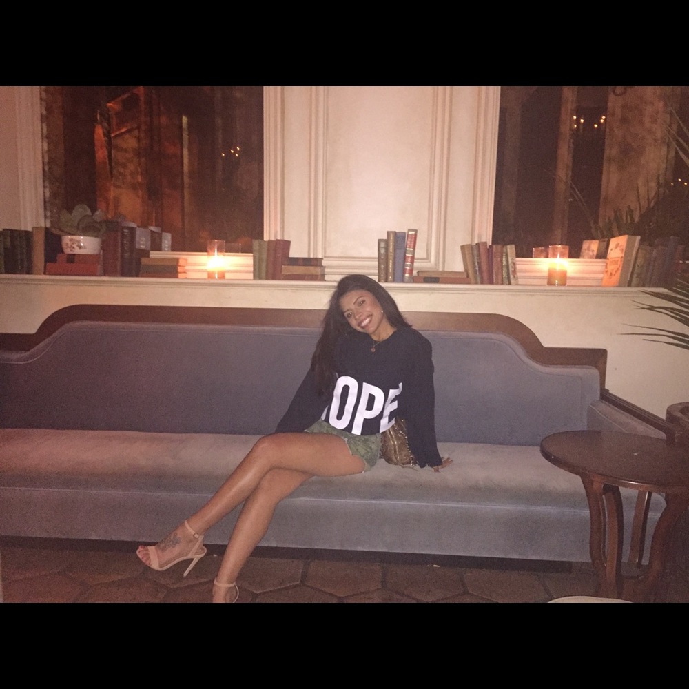 Meet your Posher, Tania